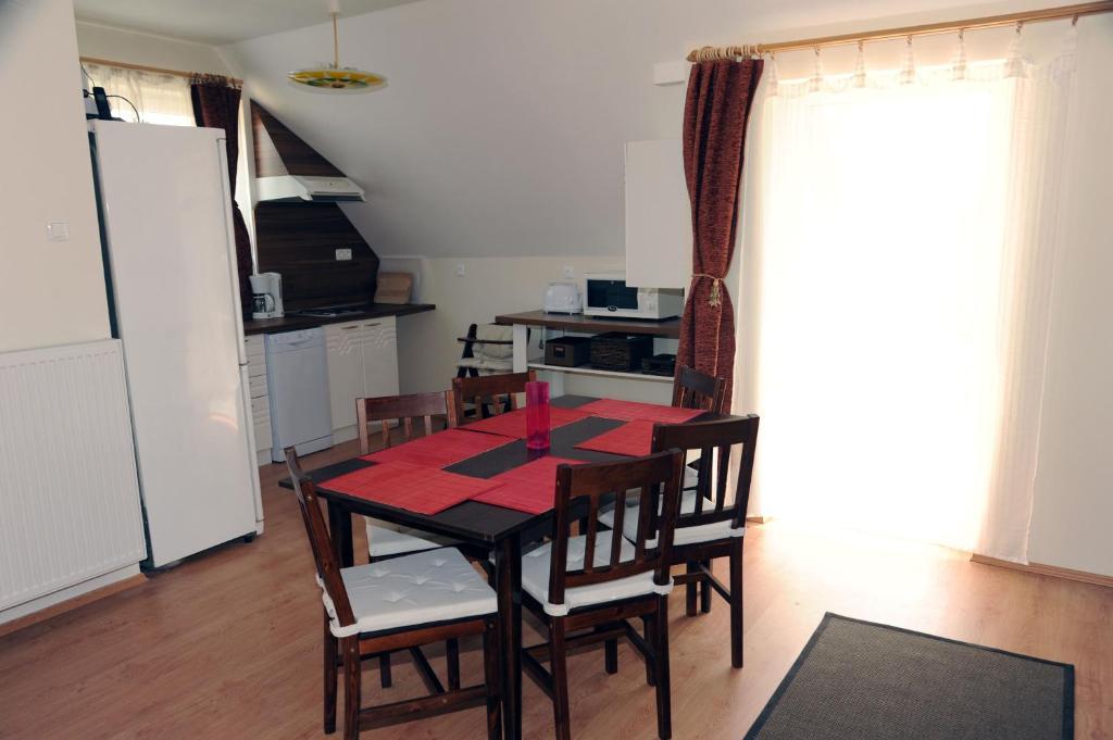 Arany Szolo Wellness Apartmanhaz Hévíz Værelse billede